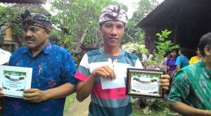 Desa Pakraman Guliang Kangin Raih Penghargaan Bank Sampah